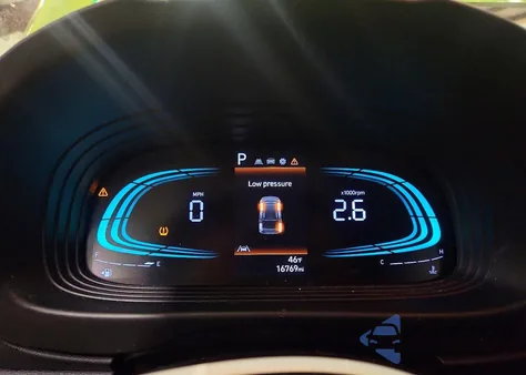 2023 Hyundai Venue Se z USA, uszkodzony, nr VIN KMHRB8A34PU213945